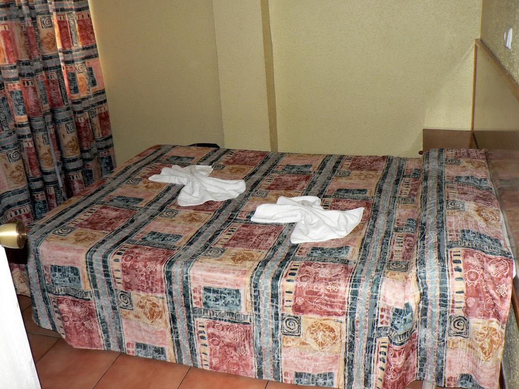 Hostal Terramar Palma de Mallorca Phòng bức ảnh